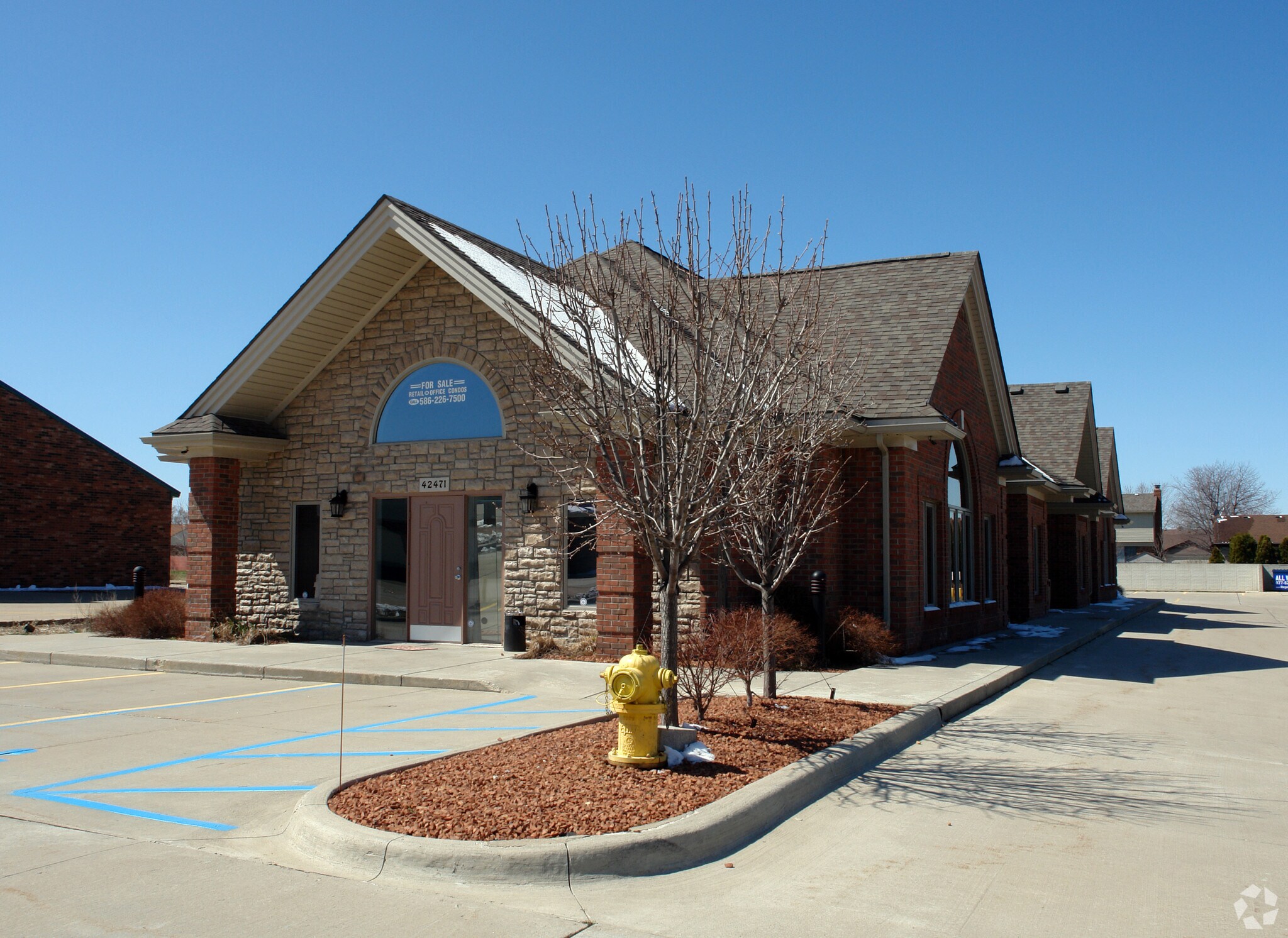 42471-42479 Garfield Rd, Clinton Township, MI à louer Photo principale– Image 1 sur 3