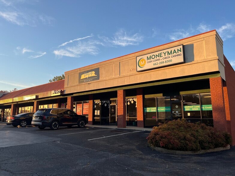 210 Highway 12 W, Starkville, MS à louer - Photo de l’immeuble – Image 2 sur 10