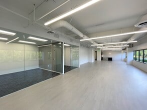 4525 Wilshire Blvd, Los Angeles, CA à louer Photo intérieure– Image 2 sur 2