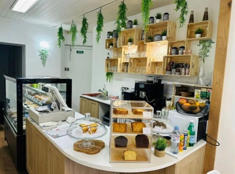 Local commercial dans Paris à louer - Photo intérieure – Image 2 sur 4