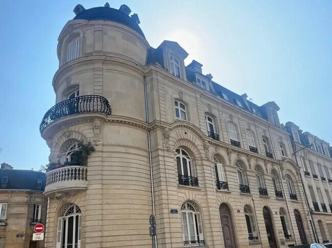 Plus de détails pour Bureau à vendre