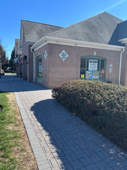 301-305 Main St, Butler, NJ à louer - Photo de l’immeuble – Image 3 sur 17
