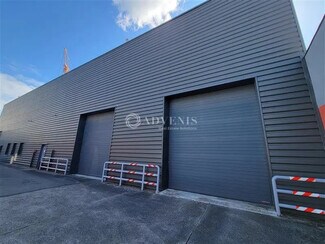 Plus de détails pour Local d'activités à louer