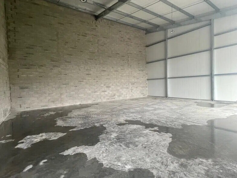 Local d’activités dans Vexin-sur-Epte à louer - Photo intérieure – Image 3 sur 6