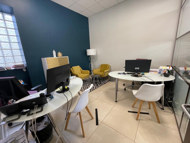 Bureau dans Angers à louer - Photo de l’immeuble – Image 1 sur 5