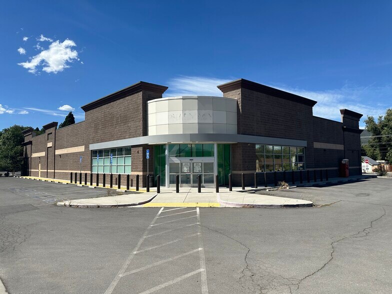 1615 Main St, Susanville, CA à louer - Photo de l’immeuble – Image 1 sur 19