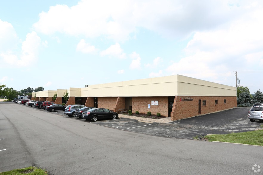 2258-2294 Weldon Pky, Saint Louis, MO à vendre - Photo principale – Image 1 sur 3