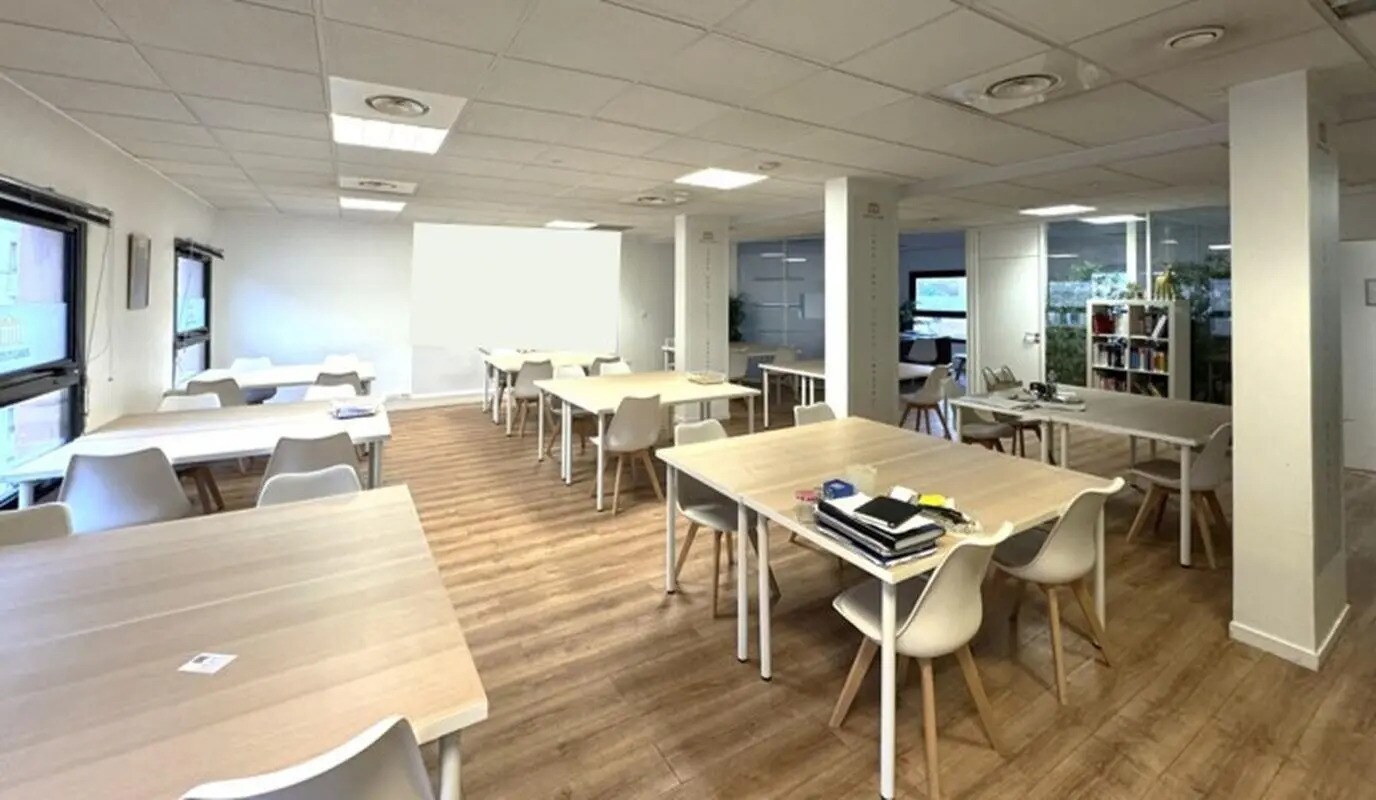 42 Rue De L'Universite, Lyon à vendre Photo intérieure– Image 1 sur 27