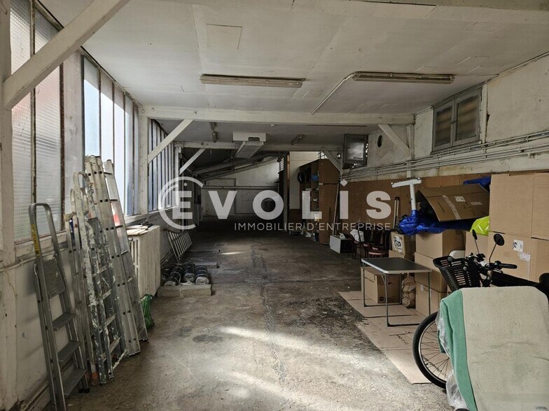 Local d’activités dans Montrouge à louer - Photo de l’immeuble – Image 2 sur 17