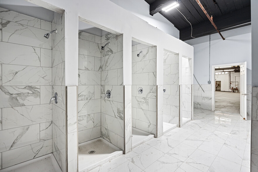 4150 Kensington Ave, Philadelphia, PA à louer - Photo de l’immeuble – Image 2 sur 7