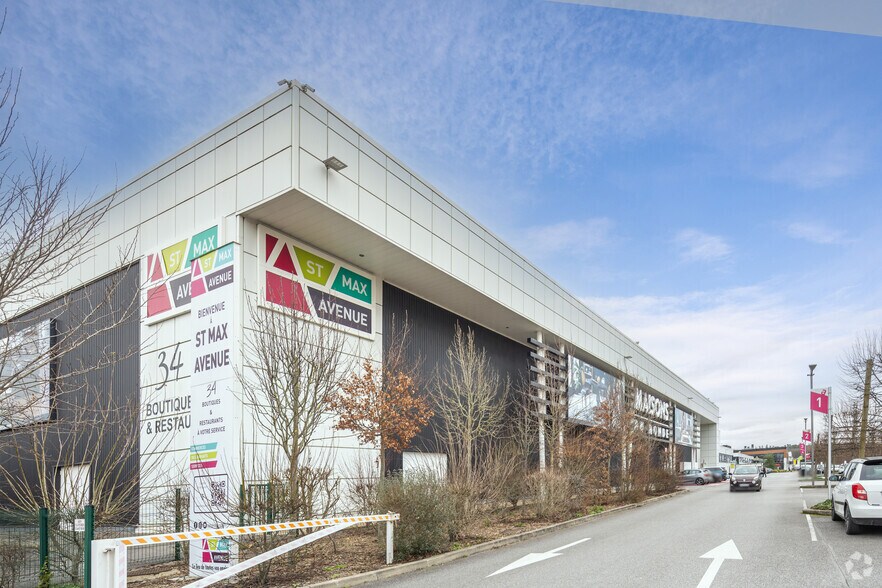 201 Rue Des Girondins, Saint-Maximin à louer - Photo principale – Image 1 sur 2