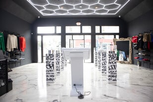 High-Visibility Retail - Local commercial
