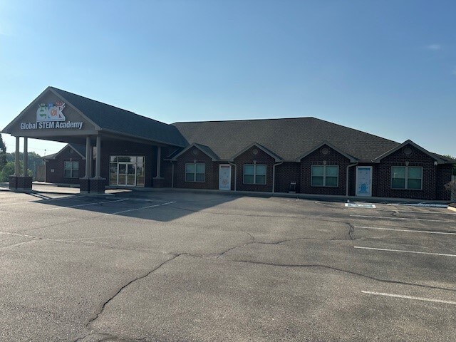 500 Macready Ave, Monroe, OH à louer - Photo de l’immeuble – Image 3 sur 13