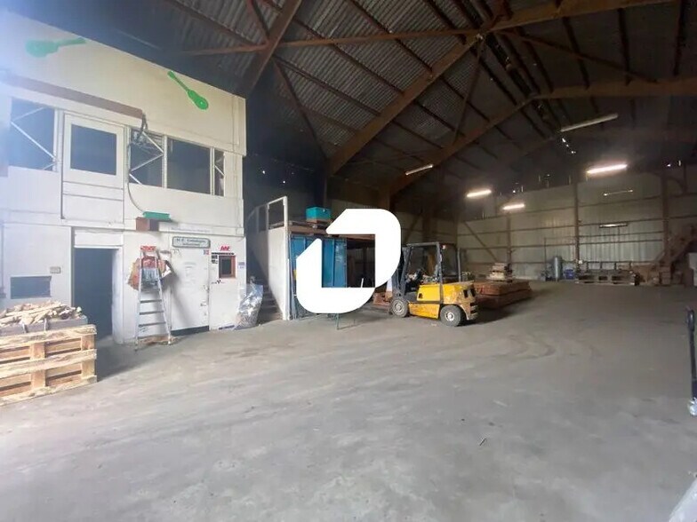 Local d’activités dans Bouconvillers à louer - Photo intérieure – Image 2 sur 7