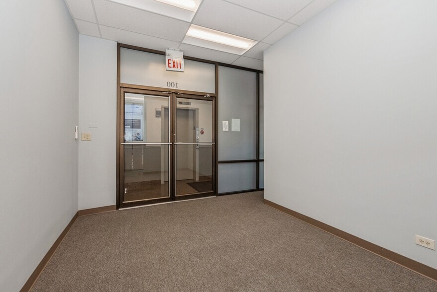 10522 S Cicero, Oak Lawn, IL à louer - Photo intérieure – Image 2 sur 6