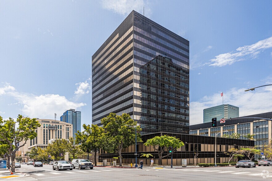 110 W A St, San Diego, CA à louer - Photo principale – Image 1 sur 18