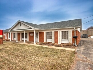 Plus de détails pour 111 Longwood Dr, Laporte, IN - Local commercial à louer