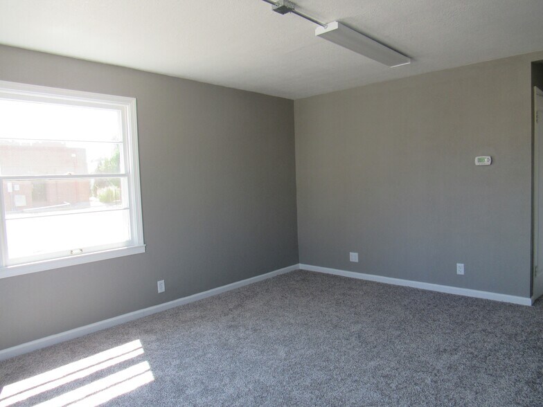 133-137 W 6th St, Casper, WY à louer - Photo intérieure – Image 2 sur 5