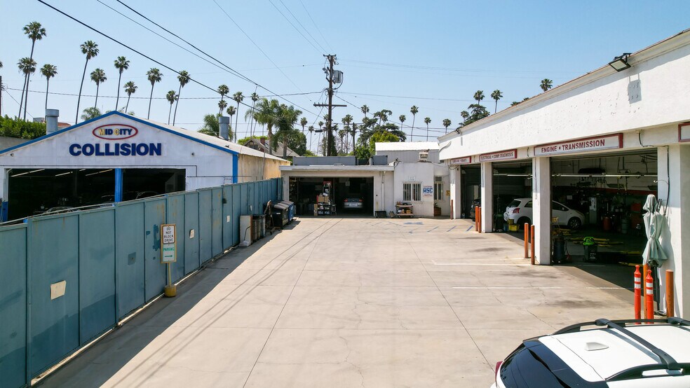 4320 W Pico Blvd, Los Angeles, CA à vendre - Photo de l’immeuble – Image 3 sur 50