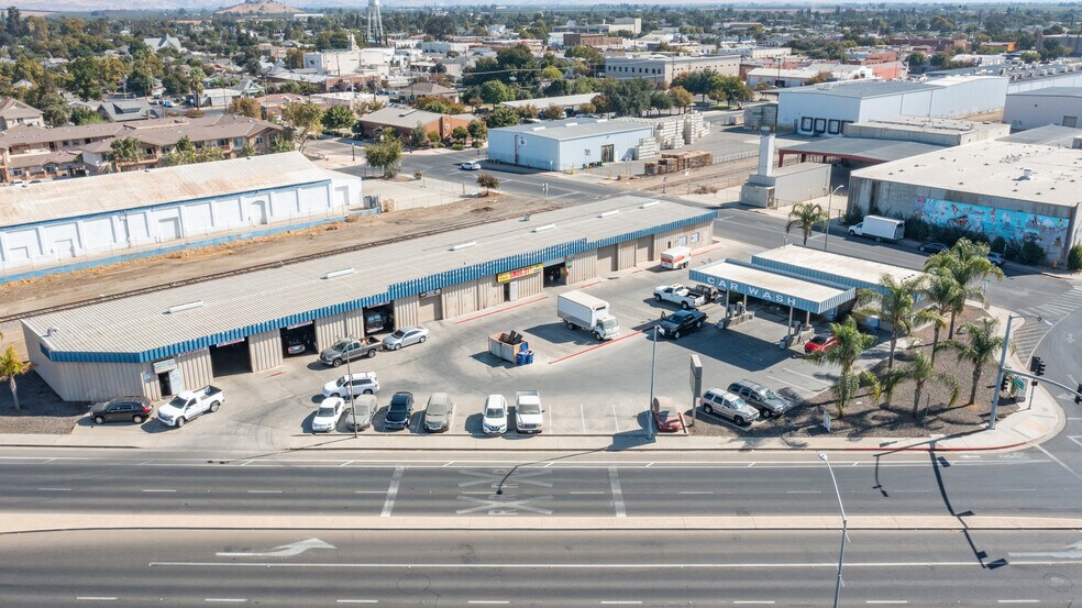 281 W Merced St, Dinuba, CA à vendre - Photo de l’immeuble – Image 3 sur 20