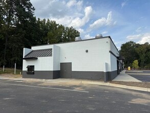 2600 E Main St, Spartanburg, SC à louer Photo de l’immeuble– Image 1 sur 6