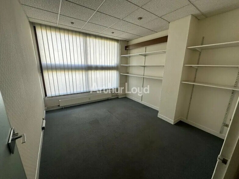 Bureau dans Châlons-en-Champagne à louer - Photo intérieure – Image 3 sur 7