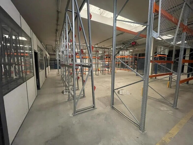 Local d'activités dans Eaubonne à vendre - Photo de l’immeuble – Image 1 sur 12