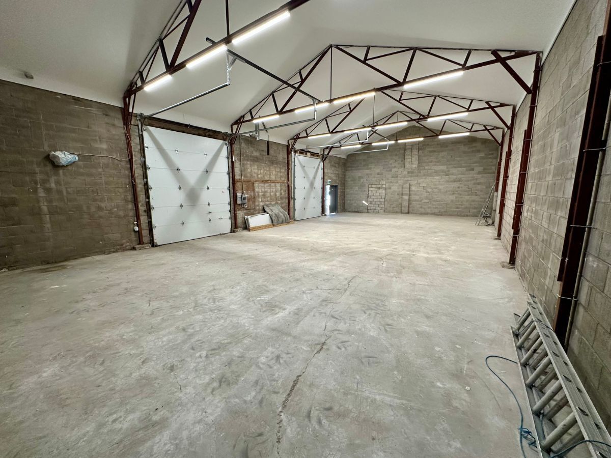 670 Development Dr, Kingston, ON à louer Photo intérieure– Image 1 sur 5