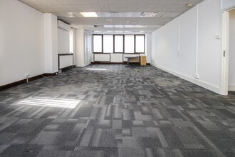 286A Chase Rd, Londres à louer Photo intérieure– Image 2 sur 2