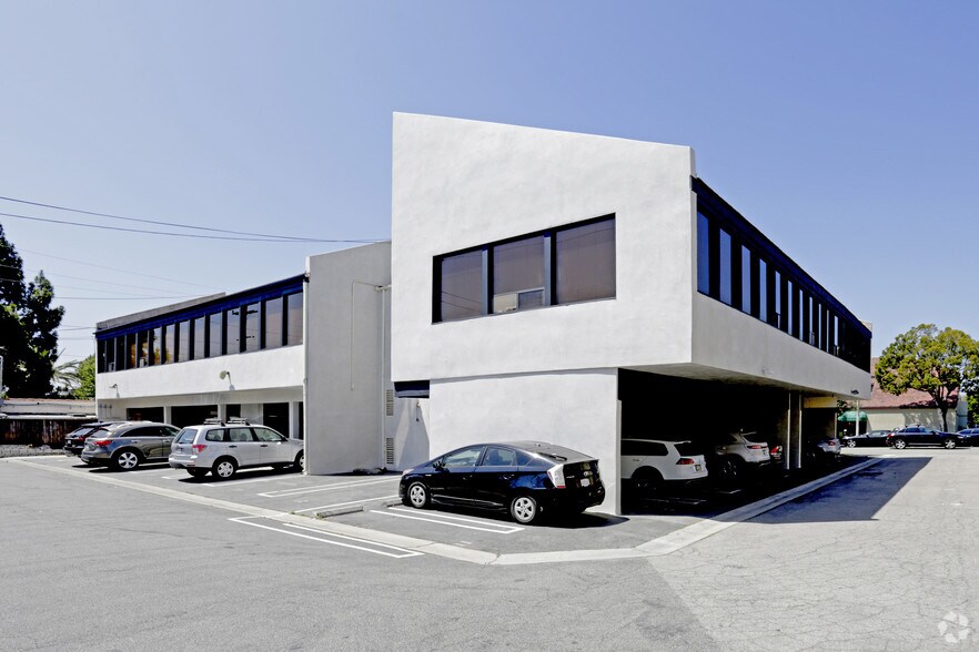 2665 30th St, Santa Monica, CA à louer - Photo de l’immeuble – Image 3 sur 5