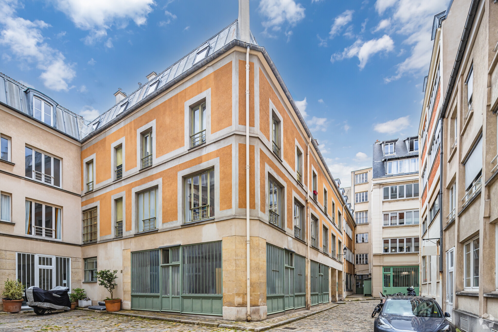 16 Passage Du Cheval Blanc, Paris à louer Photo principale– Image 1 sur 4