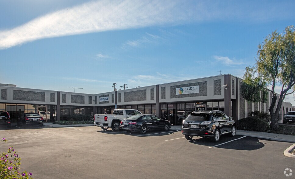 3440-3448 De La Cruz Blvd, Santa Clara, CA à louer - Photo de l’immeuble – Image 3 sur 4