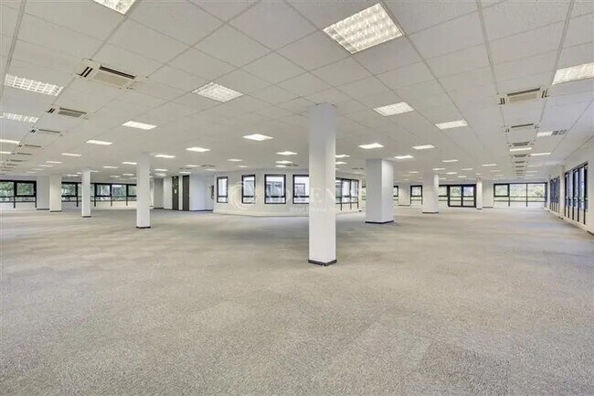 Plus de détails pour Bureau à louer