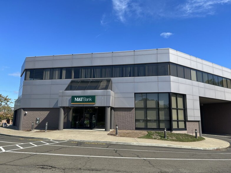 500 E Main St, Branford, CT à louer - Photo de l’immeuble – Image 3 sur 13