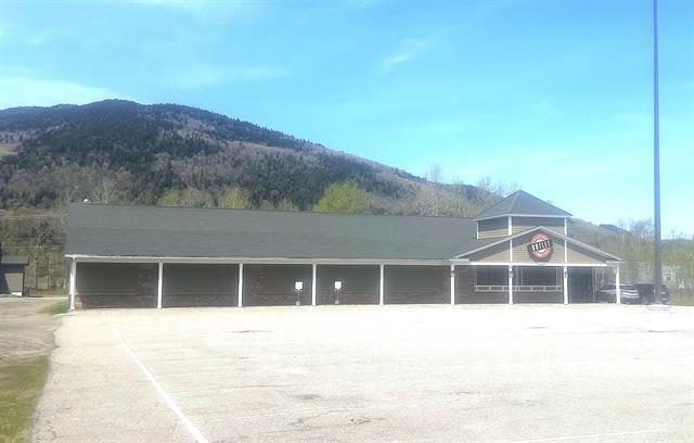 16 Metallak Pl, Colebrook, NH à vendre Photo de l’immeuble– Image 1 sur 19