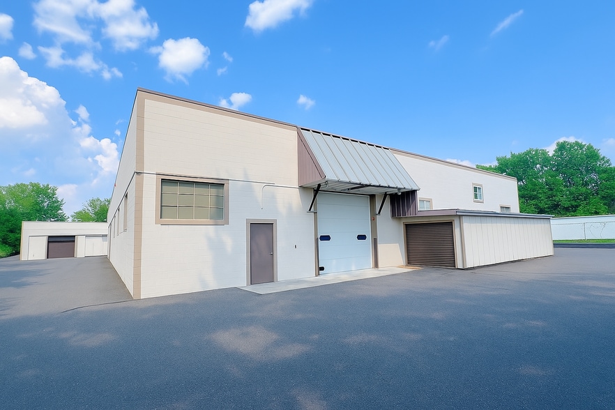 450 S Fellowship Rd, Maple Shade, NJ à louer - Photo de l’immeuble – Image 3 sur 7
