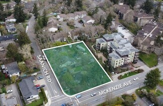 Plus de détails pour 970-974 Mckenzie Av, Victoria, BC - Terrain à vendre