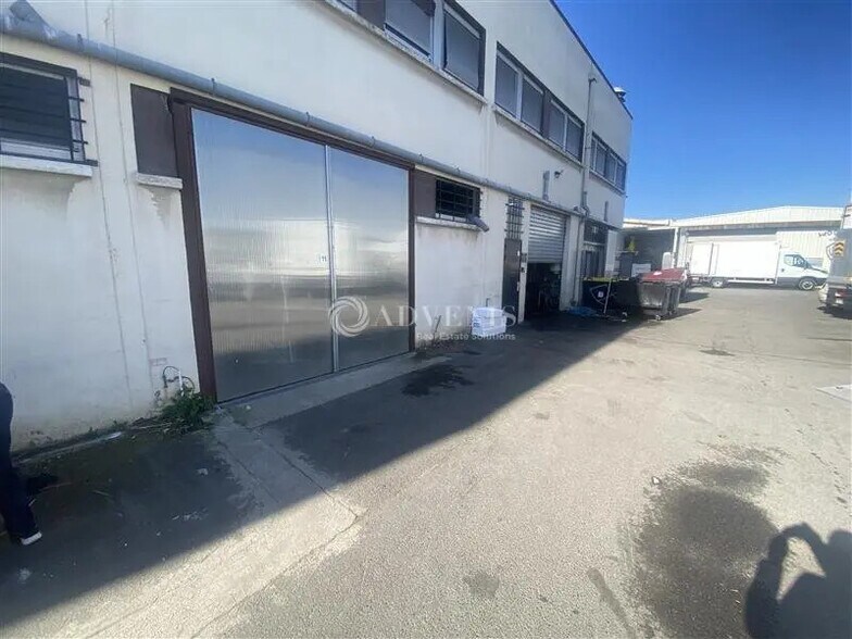 Local d’activités dans Chennevières-sur-Marne à louer - Photo de l’immeuble – Image 2 sur 11