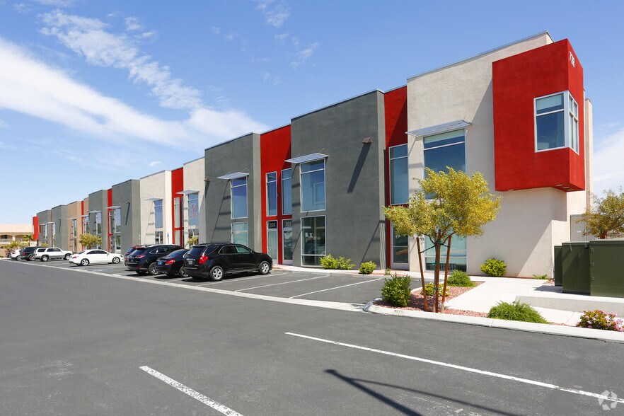 7318 W Post Rd, Las Vegas, NV à vendre - Photo principale – Image 1 sur 10