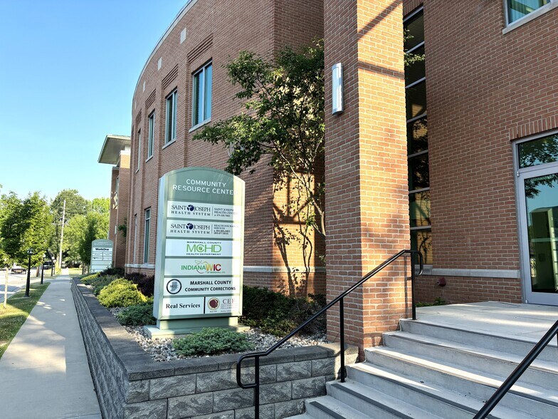510 W Adams St, Plymouth, IN à louer - Photo de l’immeuble – Image 2 sur 9