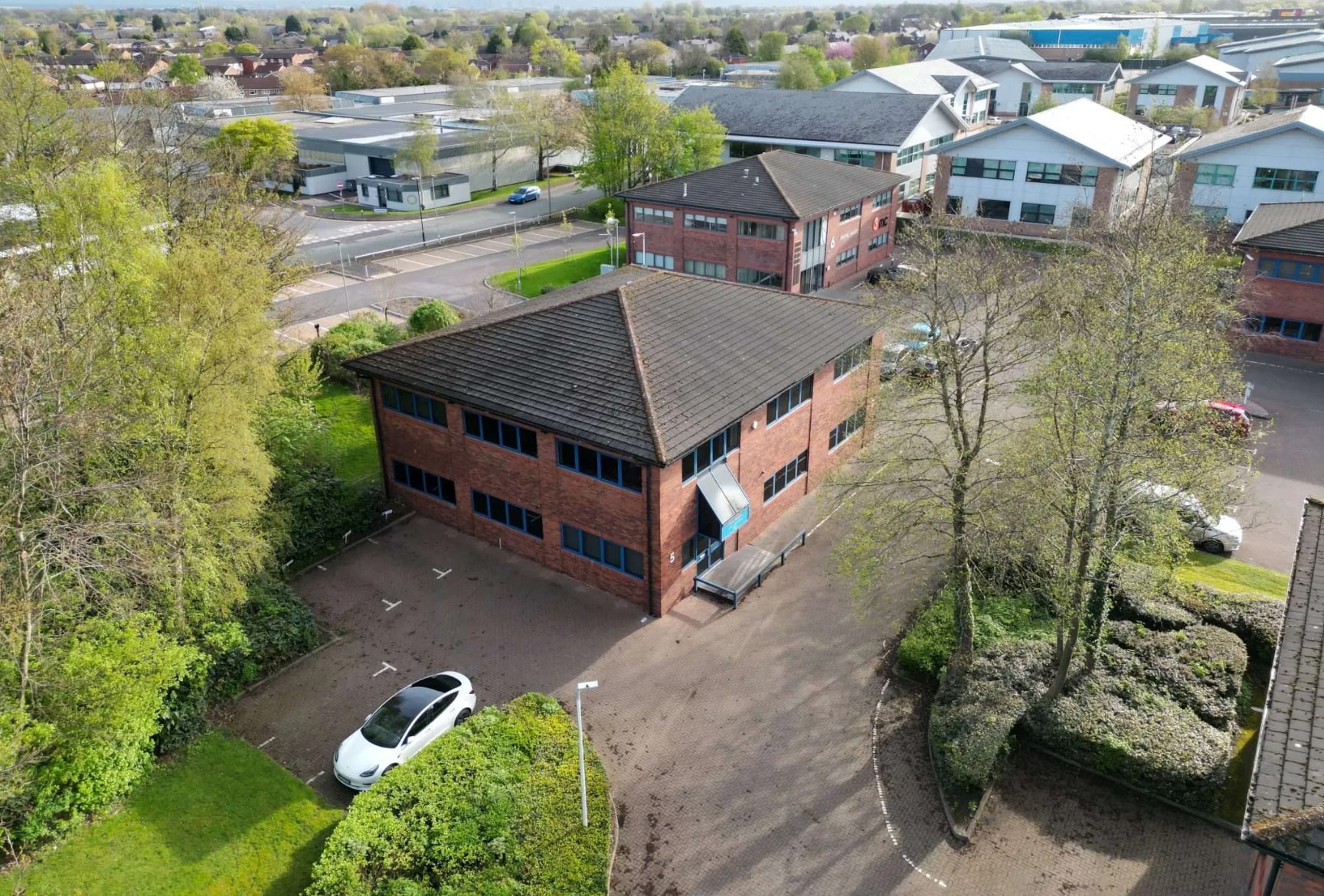 Dairyhouse Ln, Altrincham à vendre Photo de l’immeuble– Image 1 sur 1