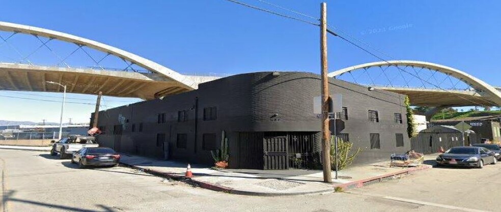 654 S Anderson St, Los Angeles, CA à louer - Photo de l’immeuble – Image 1 sur 20