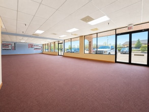 3120 Montvale Dr, Springfield, IL à louer Photo intérieure– Image 2 sur 17