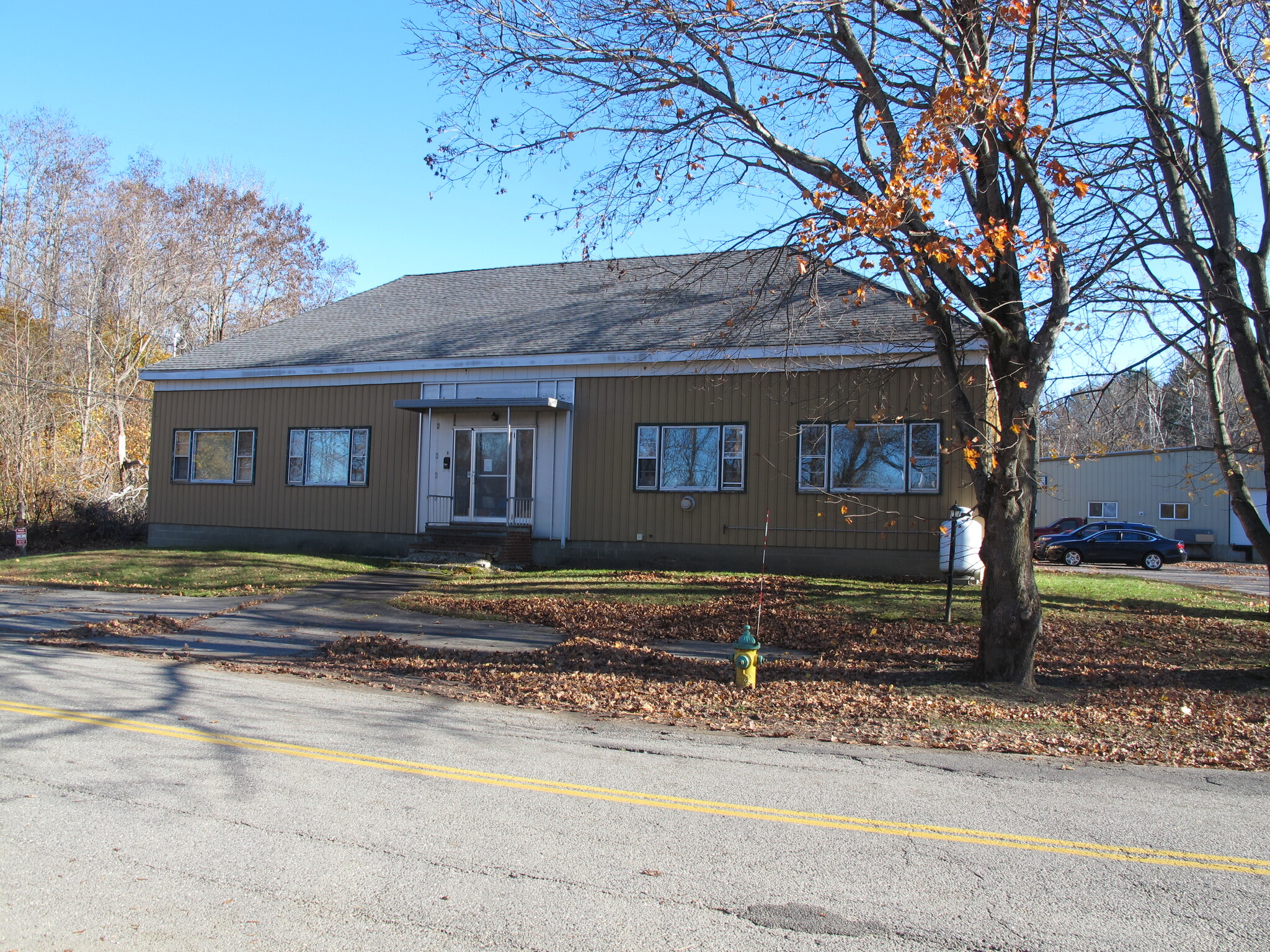 18 Lithgow Street, Winslow, ME à louer Photo principale– Image 1 sur 5