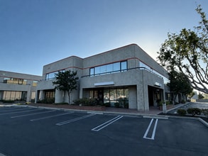 9580-9592 Topanga Canyon Blvd, Chatsworth, CA à louer Photo intérieure– Image 1 sur 9
