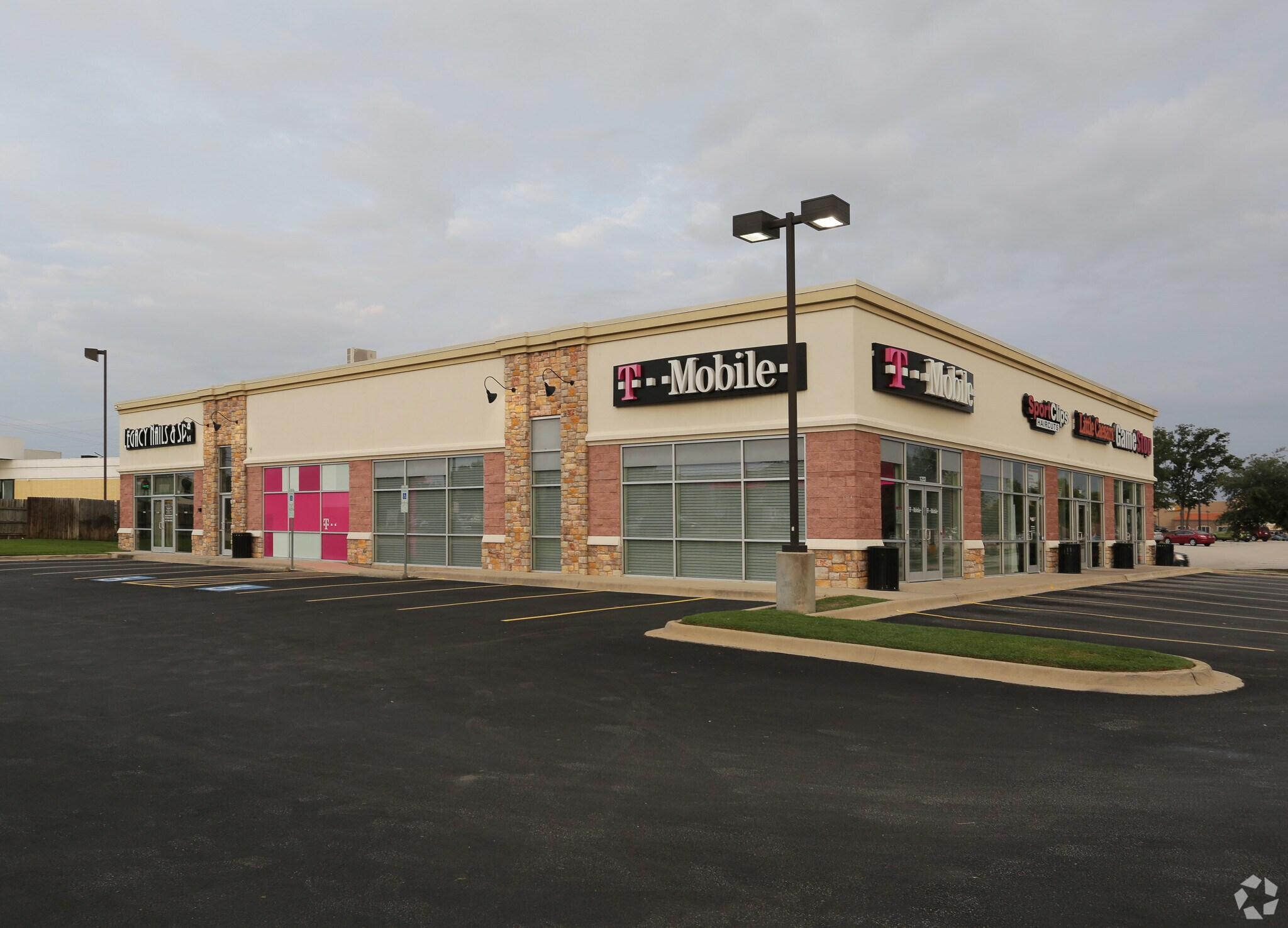 1231-1245 N Little School Rd, Arlington, TX à louer Photo principale– Image 1 sur 3