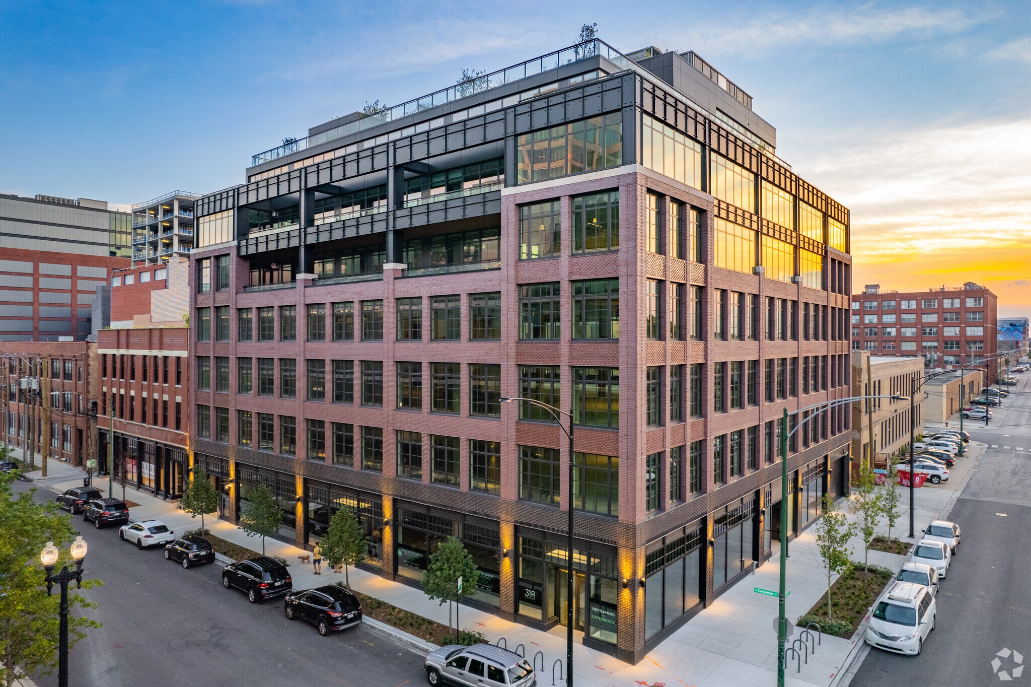 318 N Carpenter St, Chicago, IL à louer Photo de l’immeuble– Image 1 sur 8