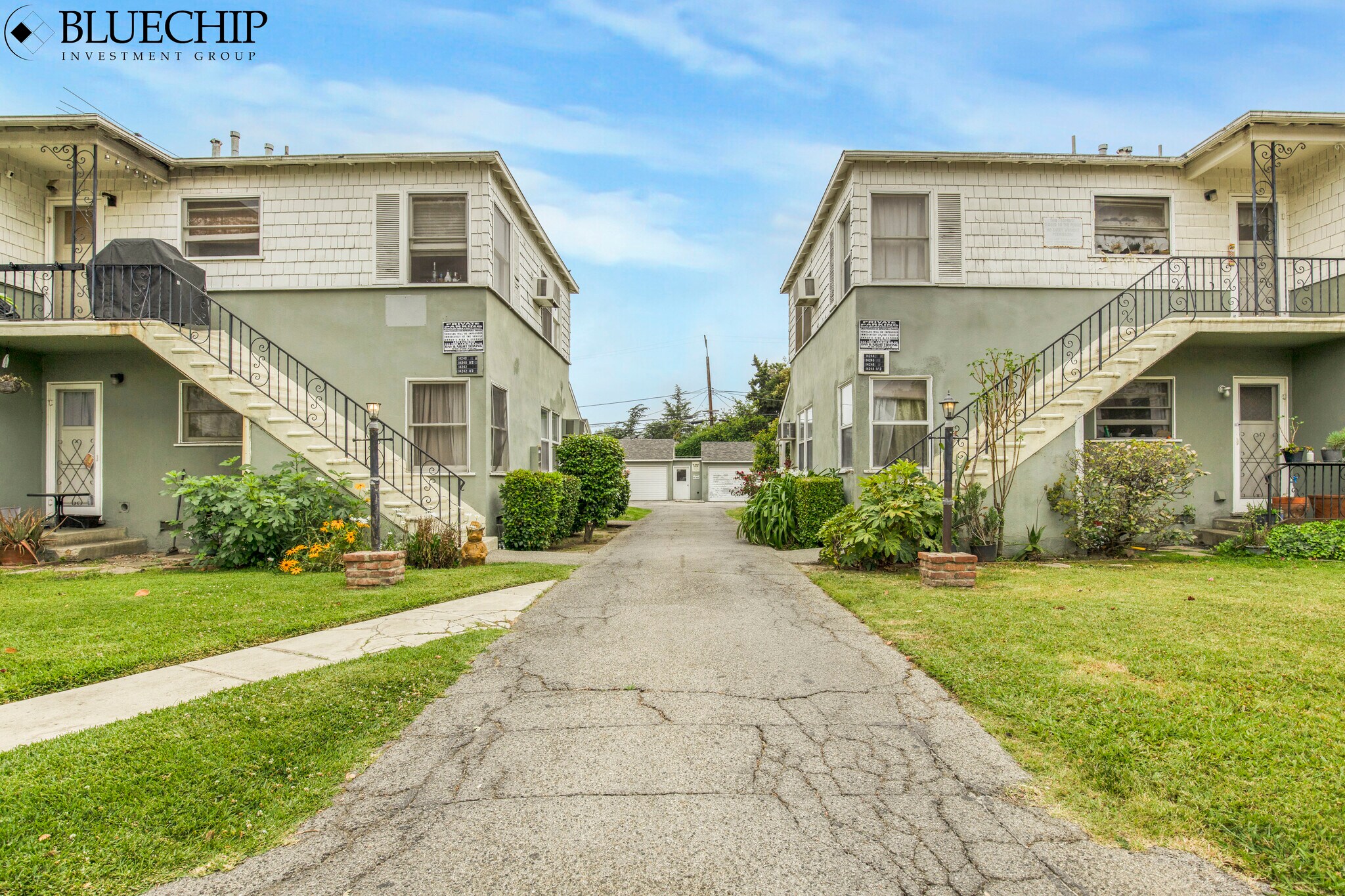 14240-14244 Delano St, Van Nuys, CA à vendre Photo de l’immeuble– Image 1 sur 13