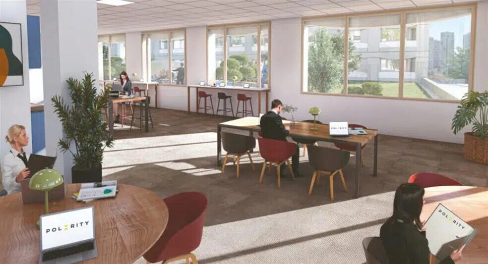 Bureau dans Ivry-sur-Seine à louer - Photo de l’immeuble – Image 1 sur 7