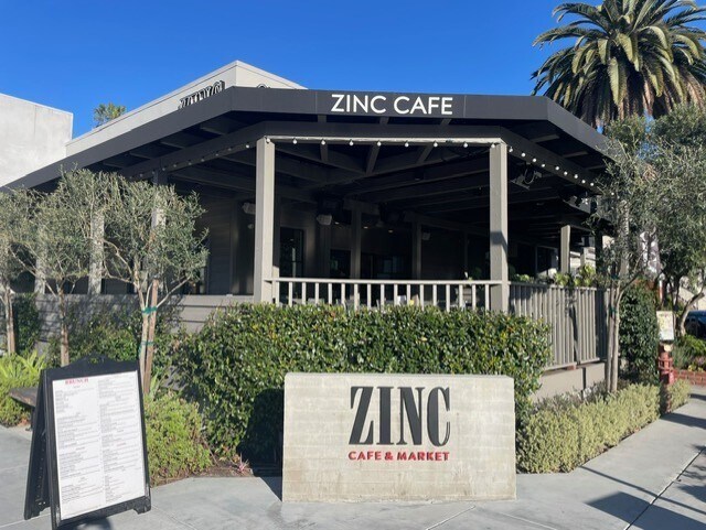 8607 Melrose Ave, West Hollywood, CA à louer - Photo de l’immeuble – Image 2 sur 14
